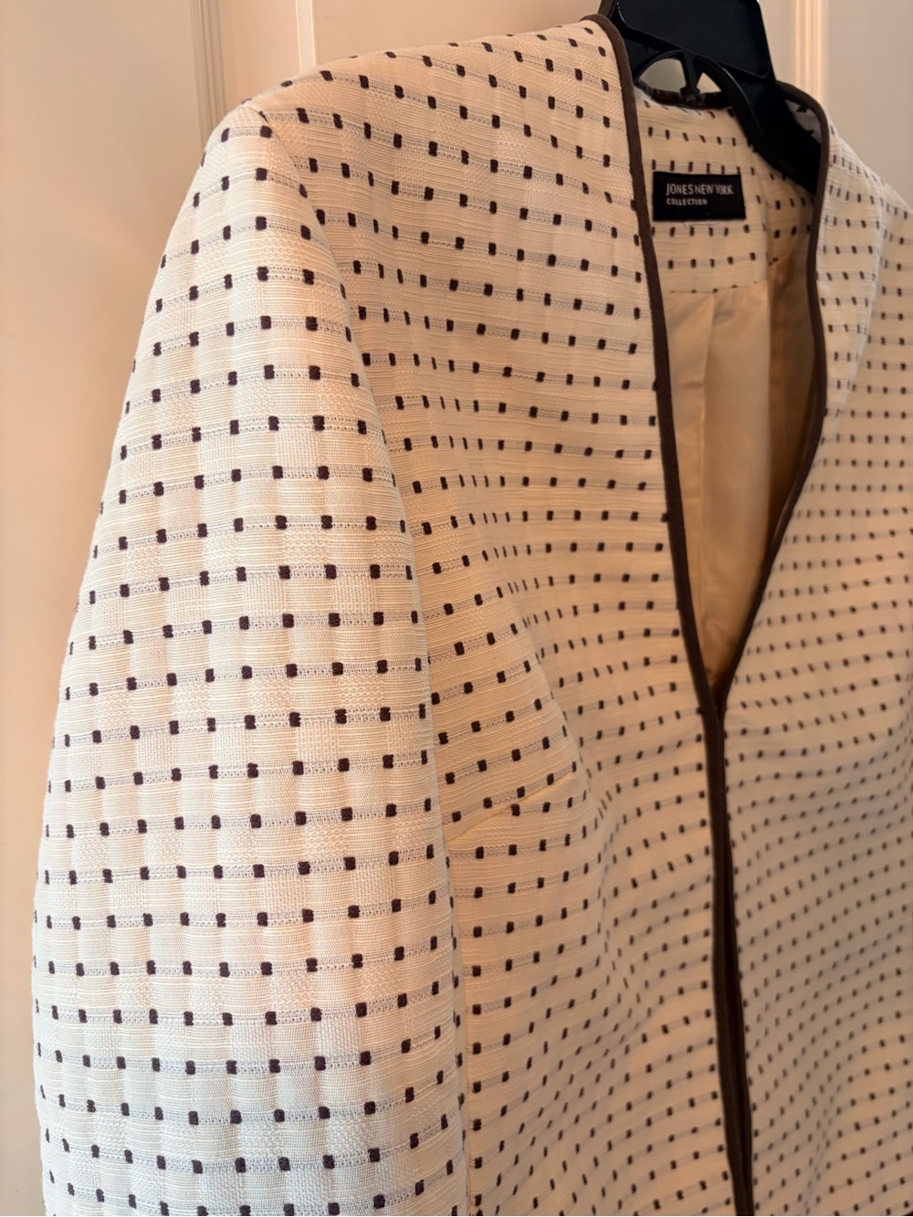 Jones New York Cream Open-Front Textured Dot Blazer with Dark Trim - Picture 5 of 14